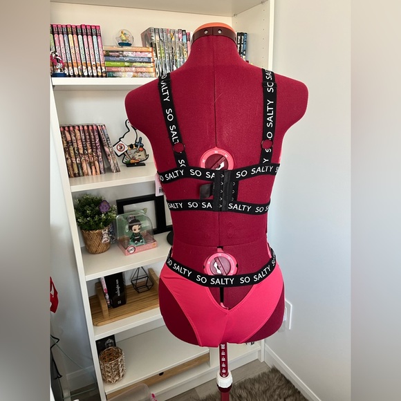 Lingerie vibes - Picture 2 of 2